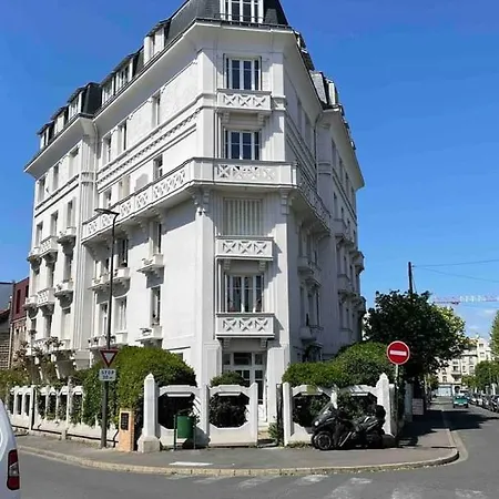 アパート Tea&chill T2 La Tete Dans Les Nuages - Proche Gare オルネー・スー・ボア